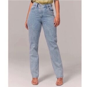 Abercrombie & Fitch The 90s Straight Ultra High Rise Light Wash Denim Jeans 26
